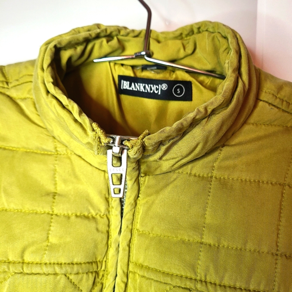 Drop Shoulder Quilted Jacket - Small - image 2